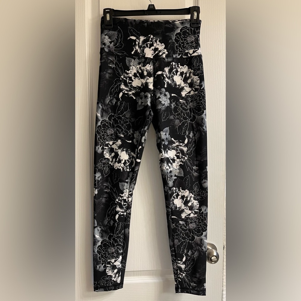 Balance Collection Black and White Floral Leggings